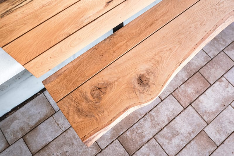 Handgefertigtes Holzunikat aus der Wassermühle